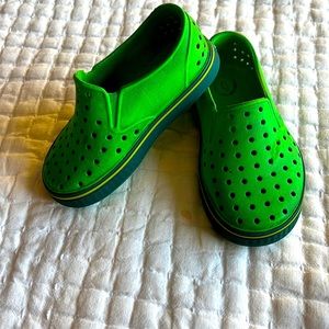 Native Green Shows Size 10 - The BEST shoes